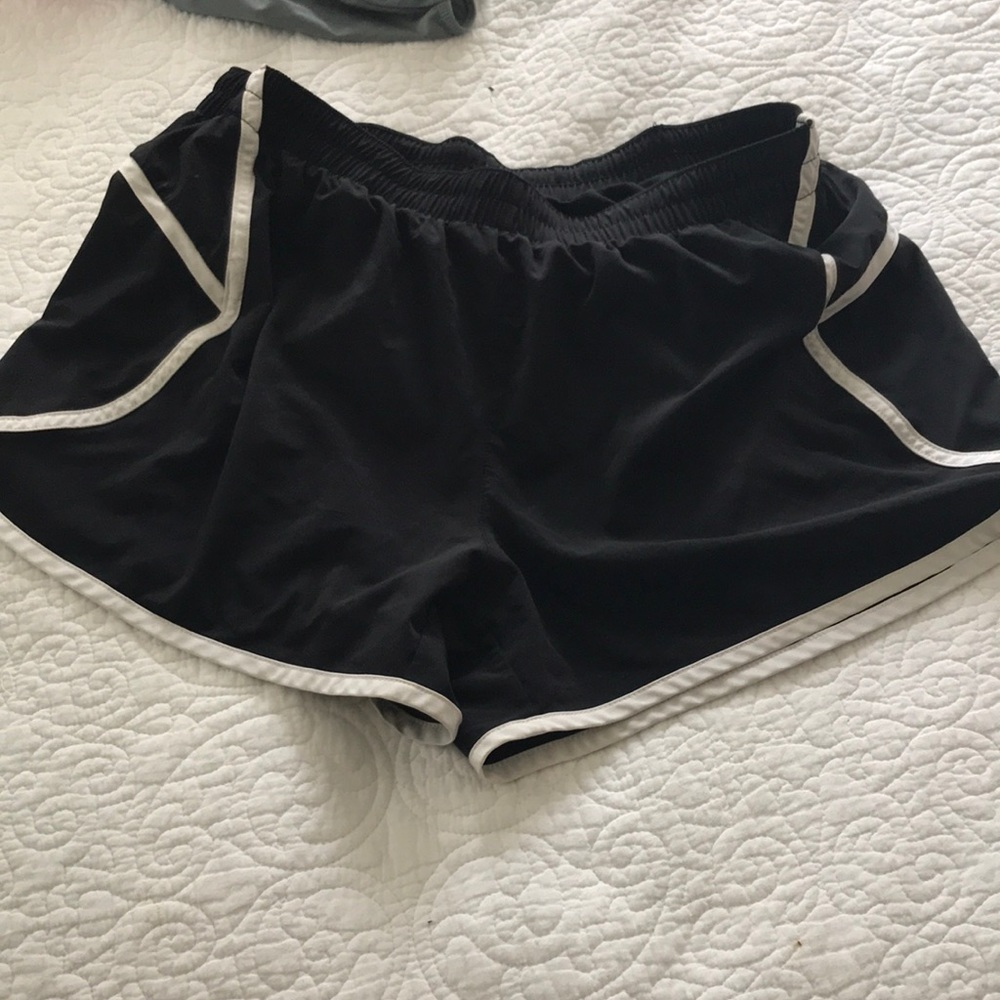 Women’s GAP athletic short